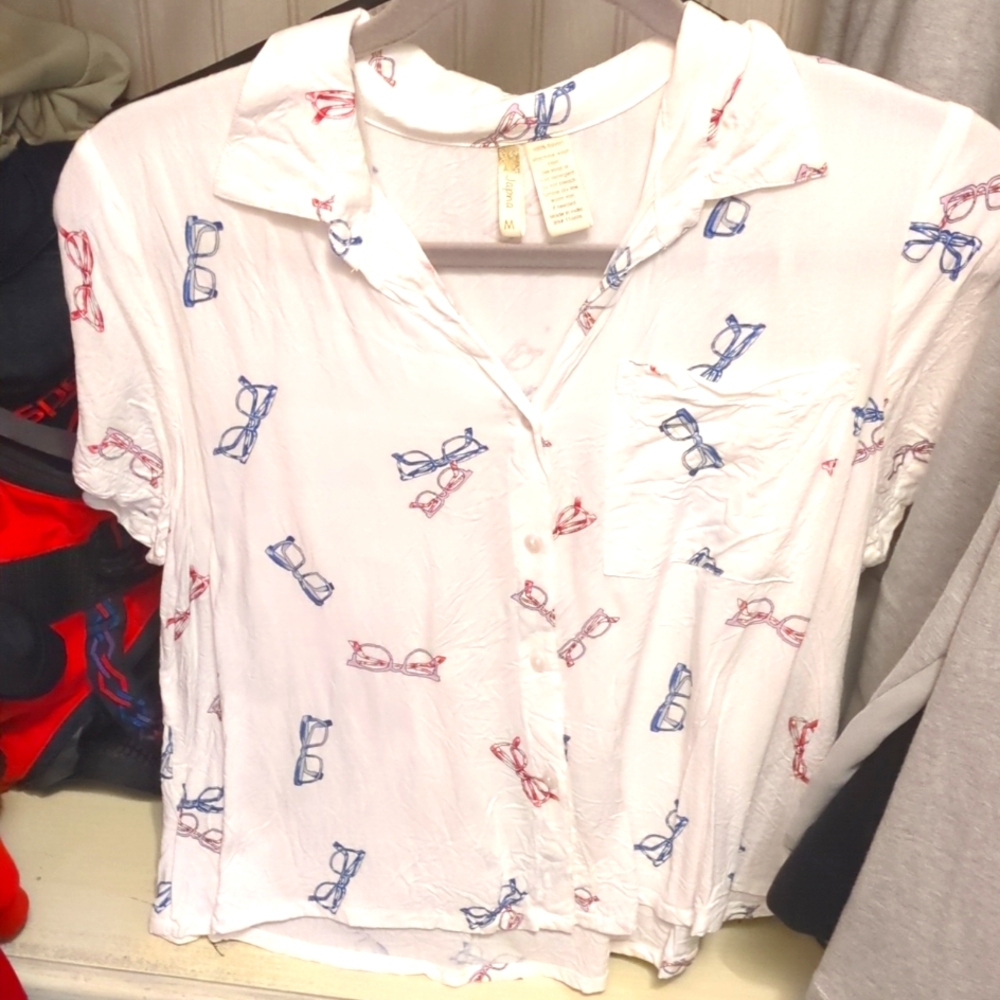Juniors top